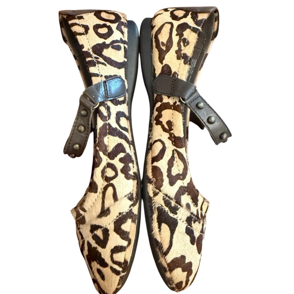 OTBT Gamine Leopard Print Pony Hair Ballet Flats Size 7.5 EUC - Picture 3 of 8